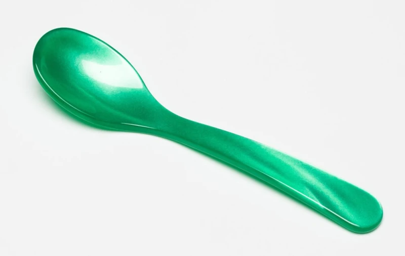 G.F. Heim Söhne Eierlöffel Acrylglas Perlmutt Optik Grün