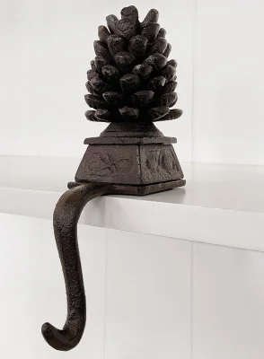 Dekohalter Haken für Kante Gusseisen Braun Tannen Zapfen Kantenhänger Vintage